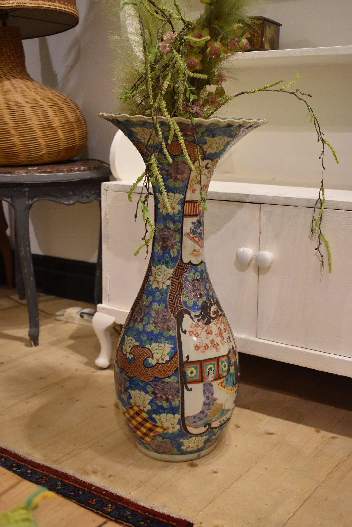 Lovely Detailed Japanese Floor Vase