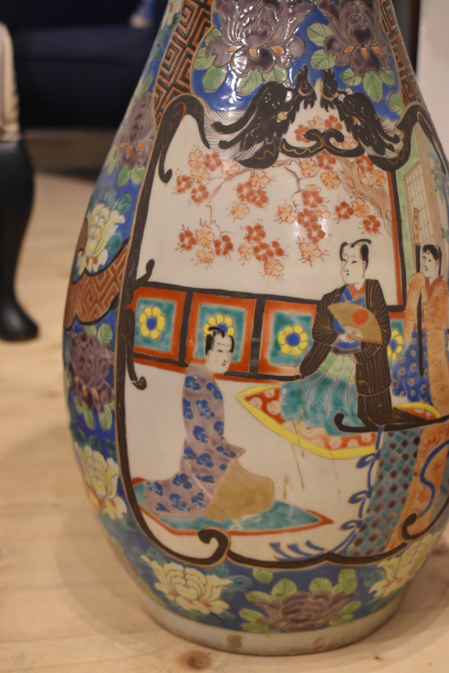Lovely Detailed Japanese Floor Vase