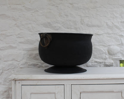 Cauldron Pot Planter with Handles